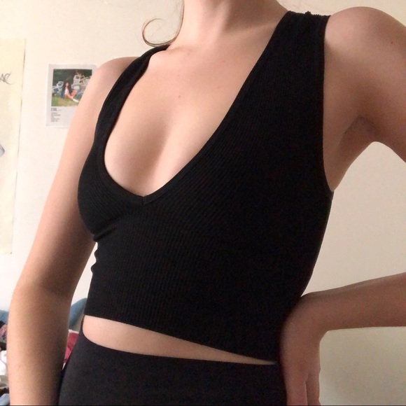SOLD ON DEPOP @ winedark / crop top - Picture 1 of 3